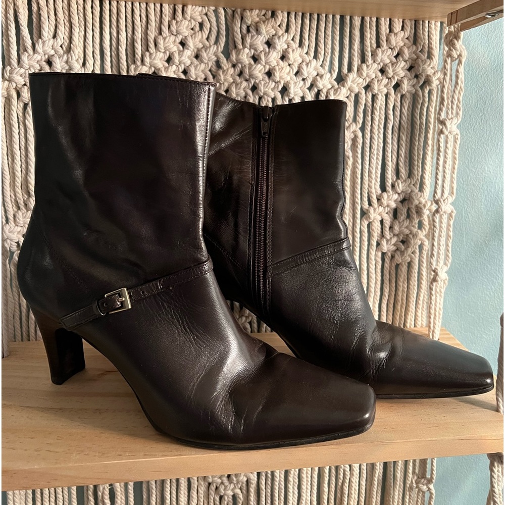 Dark brown leather boots size 6.5 - Picture 1 of 10